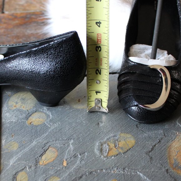 NWT - BIJOU, Black kitten heels, size 6 - Picture 5 of 5